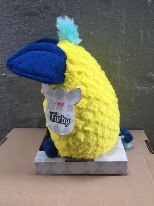 Hasbro FURBY YELLOW with Dark Blue Ears Plush Toy 20cm high New Mint on Card