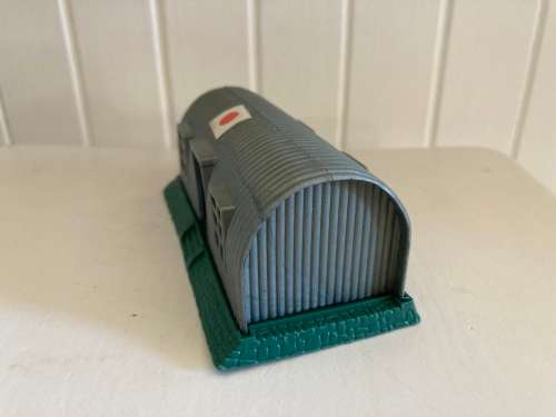 WW2 Japanese hanger building for mini toy soldiers vintage 1970s BRITAINS UK