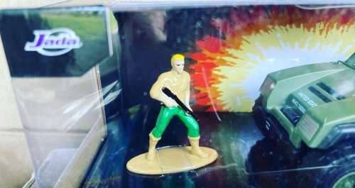 GI Joe 1:32 scale diecast Duke figure and VAMP vehicle by Jada toys