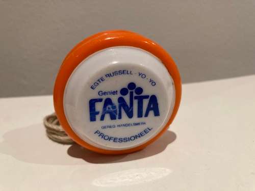 1983 RUSSELL FANTA Yo-Yo South Africa with both English on one side and Afrikaans