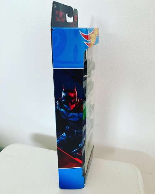 Hotwheels THE BATMAN 2022 Movie BATMOBILE and exclusive movie