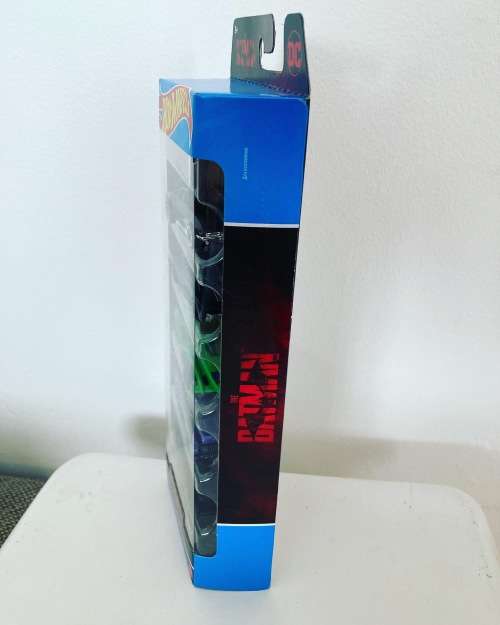 Hotwheels THE BATMAN 2022 Movie BATMOBILE and exclusive movie