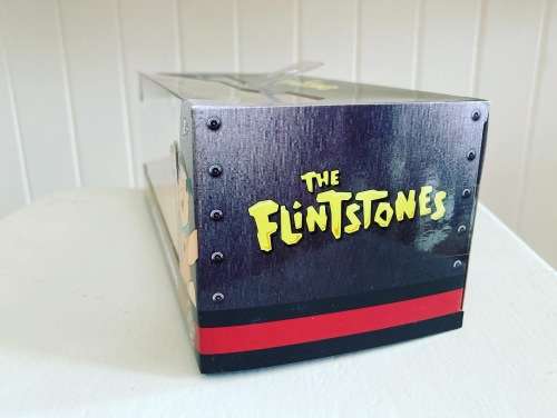 Jada toys 1:32 THE FLINTSTONES FRED FLINTSTONE figure & THE FLINTMOBILE mint in box