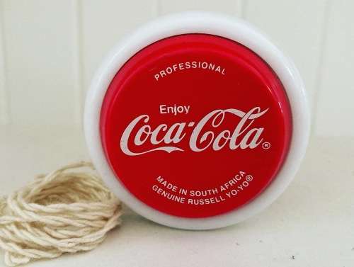 A Genuine South African Coca Cola 1987-1988 COCA COLA COKE PROFESSIONAL Russell Yo-Yo YOYO