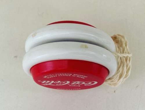 A Genuine South African Coca Cola 1987-1988 COCA COLA COKE PROFESSIONAL Russell Yo-Yo YOYO