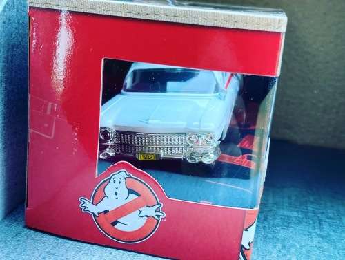 GHOSTBUSTERS movie ECTO 1 ambulance  - 1984 movie style - Jada Toys - 1:32 scale mint in box