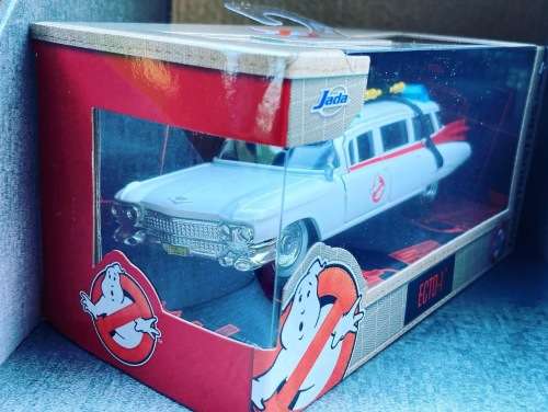 GHOSTBUSTERS movie ECTO 1 ambulance  - 1984 movie style - Jada Toys - 1:32 scale mint in box