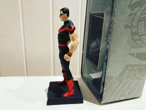 MARVEL comics WONDER MAN Avengers mini lead Statue by Eaglemoss - Mint in box