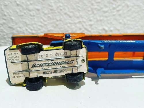 CORGI Juniors 3025 Whizzwheels CAR TRANSPORTER set from 1972