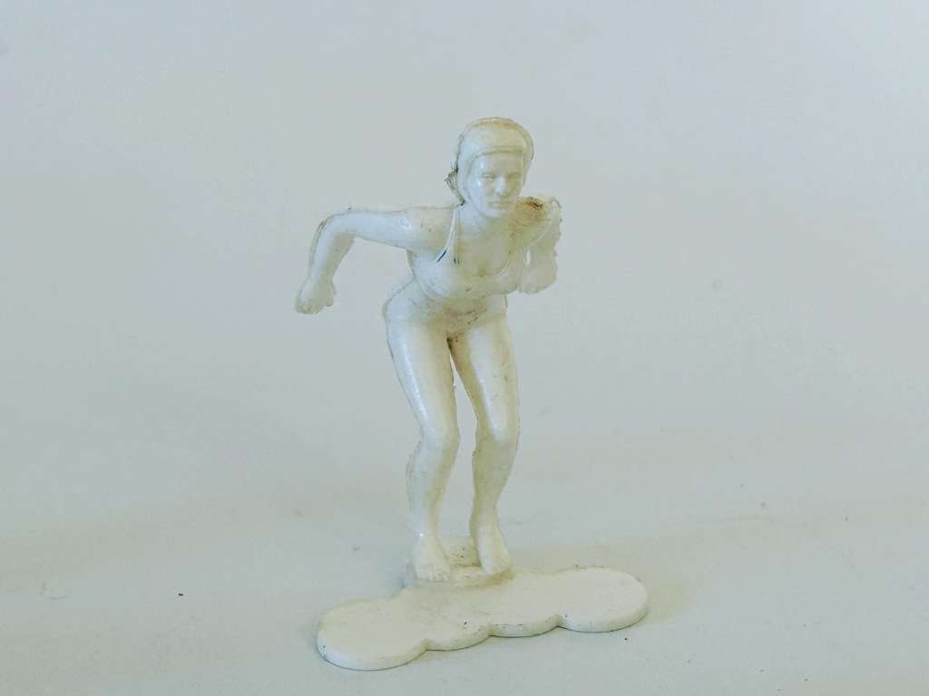 Genuine vintage 1964 Olympics Tokyo South African PEPSI Soda drinks promotional figures lot of 4