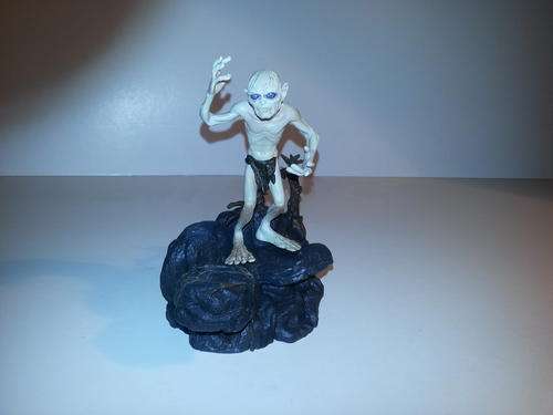 LORD OF THE RINGS Gollum action figure - loose but never played with