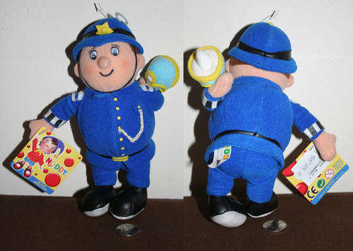 Noddy MR PLOD plush toy - detailed outfit