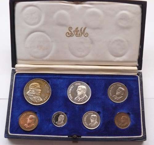 ** 1968 Short Proof Coin Set with SILVER R1 with Van Riebeeck on the Obverse **