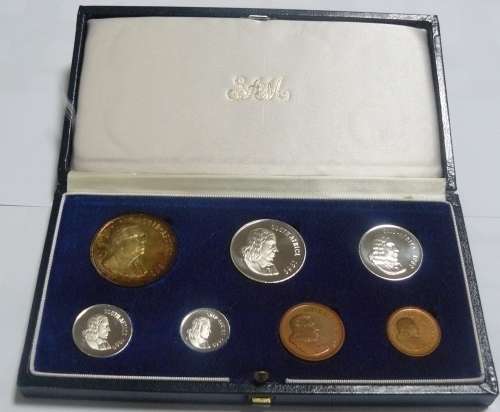 ** 1969 Short Proof Coin Set with SILVER R1 with T E Donges head on the Obverse **