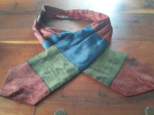 vintage silk carvat