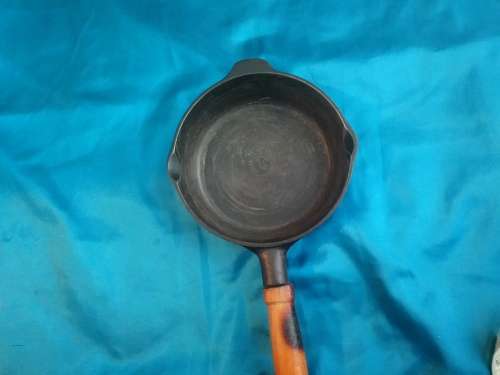 cast iron skillet