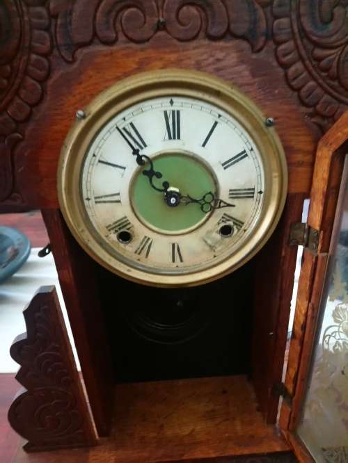 WOODEN MANTLE CLOCK ANTIQUE, E. Ingrahams Gingerbread Style