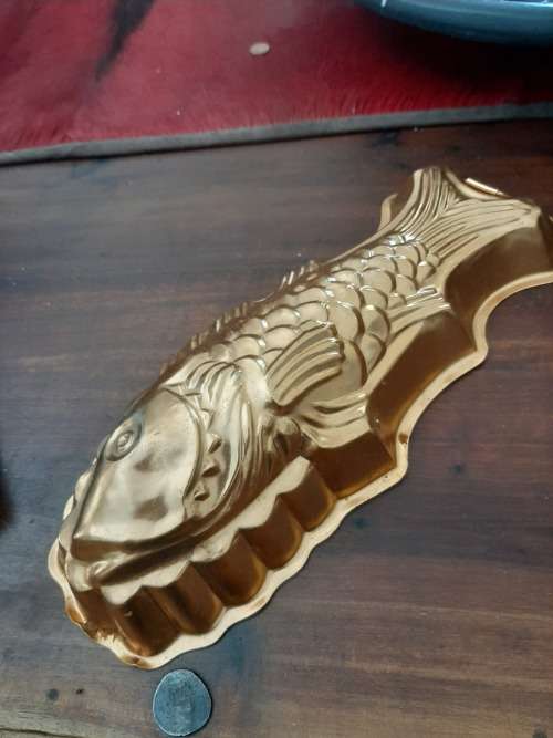 fish mould vintage