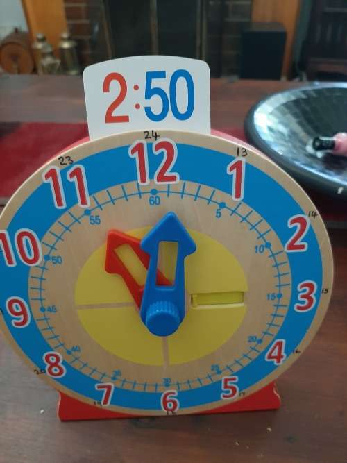 melissa and doug turn and tell clock