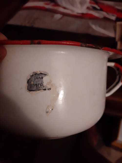 Enamel potty vintage