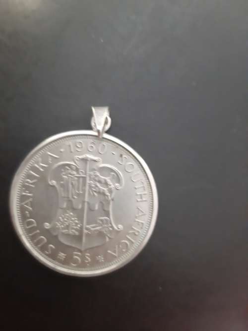 Silver 5 shillings pendant