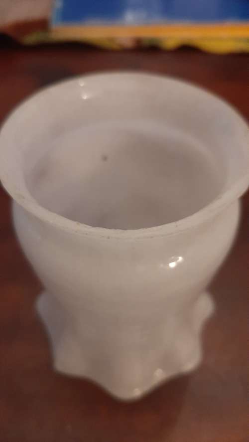 Milk glass lamp shade