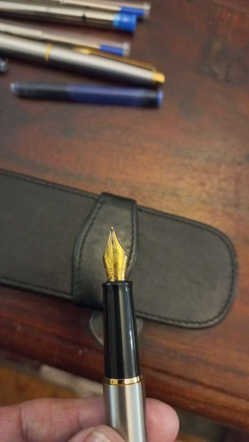 Waterman pen and fountain pen set with refills