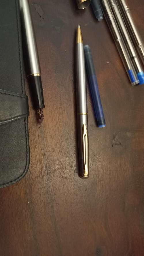 Waterman pen and fountain pen set with refills