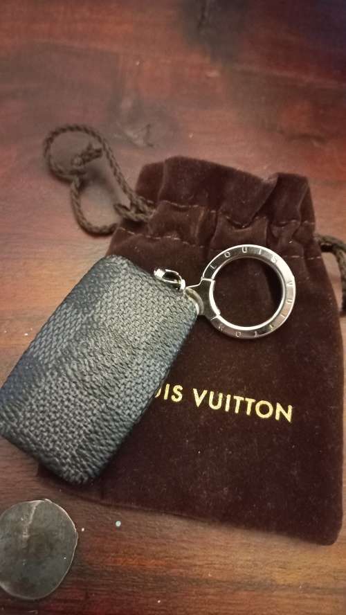 LOUIS VUITTON DAMIER GRAPHITE FLASHLIGHT KEYCHAIN