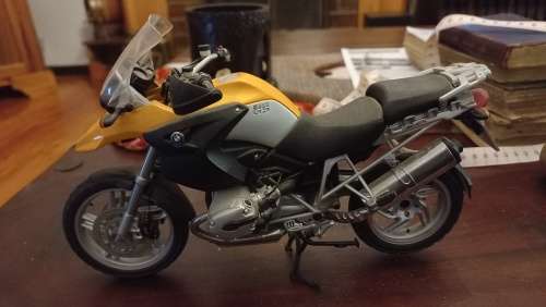 Toy bmw 1200 gs