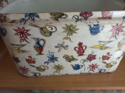 Large goodhope ware bread tin or cookie tin