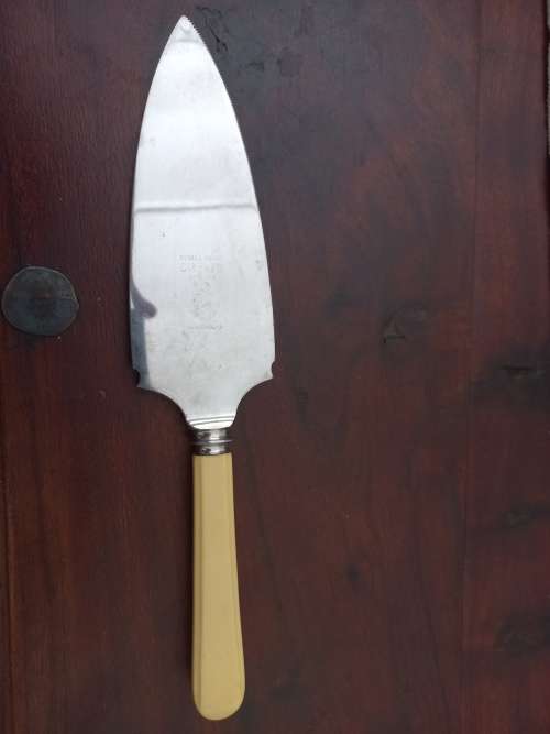 Cake and pie server vintage