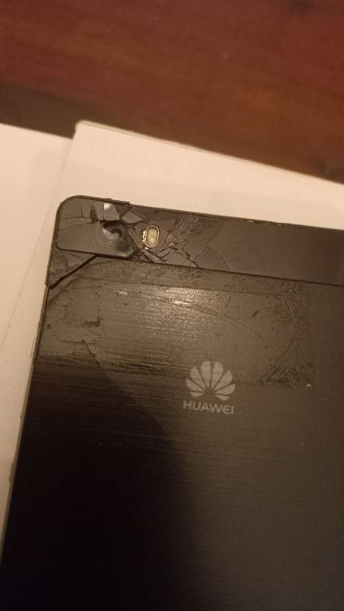Huawei P8 light
