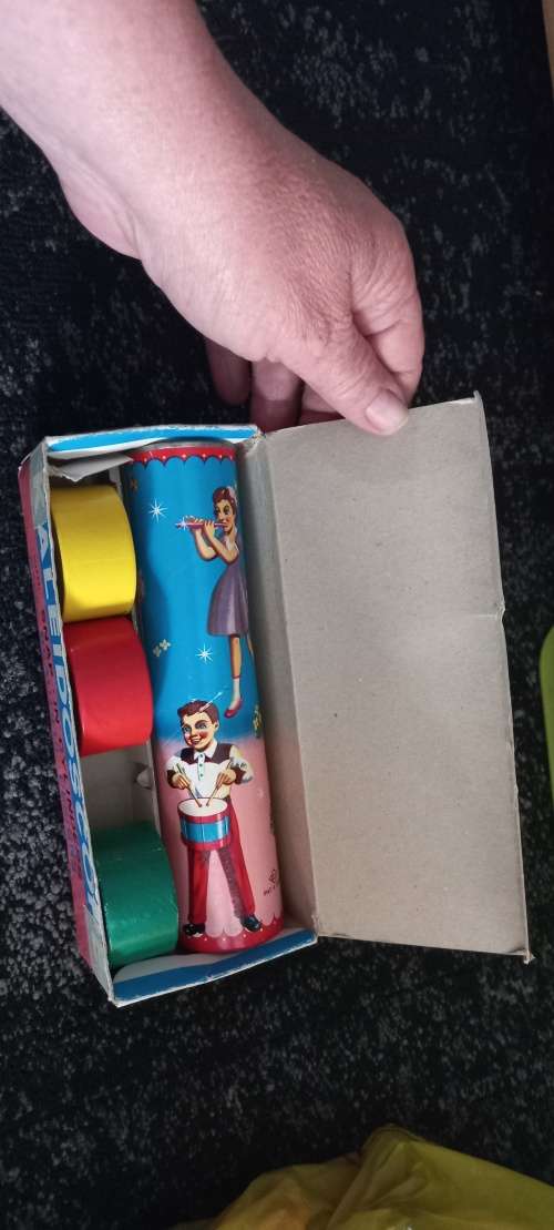 Kaleidoscope with snap on cylinders vintage in original box