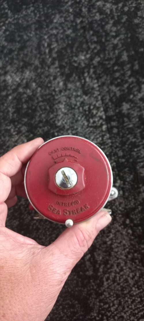 Intrepid Sea Streak Carbon Fibre Fishing Reel