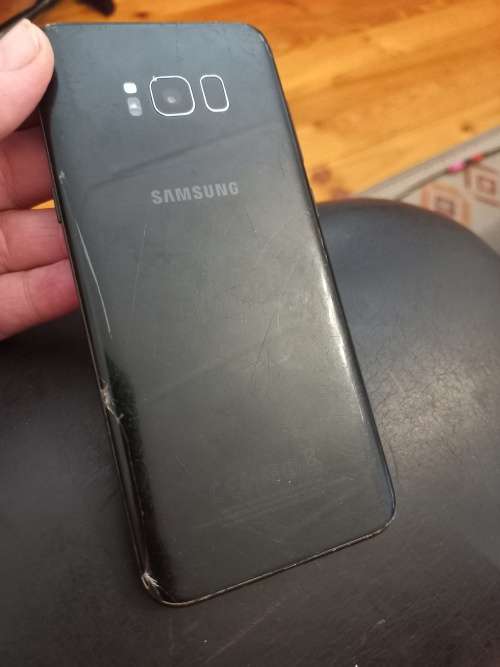 Galaxy s8+ selling as parts