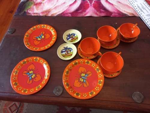 Metal kids toy set vintage 1971 island toy ltd made in hong kong