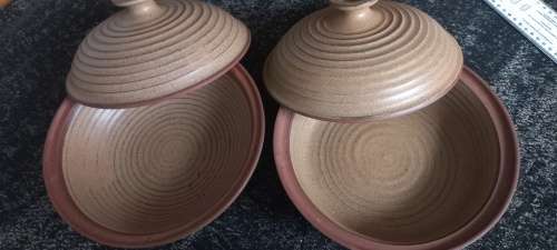 Argilla pottery large bowls with lids