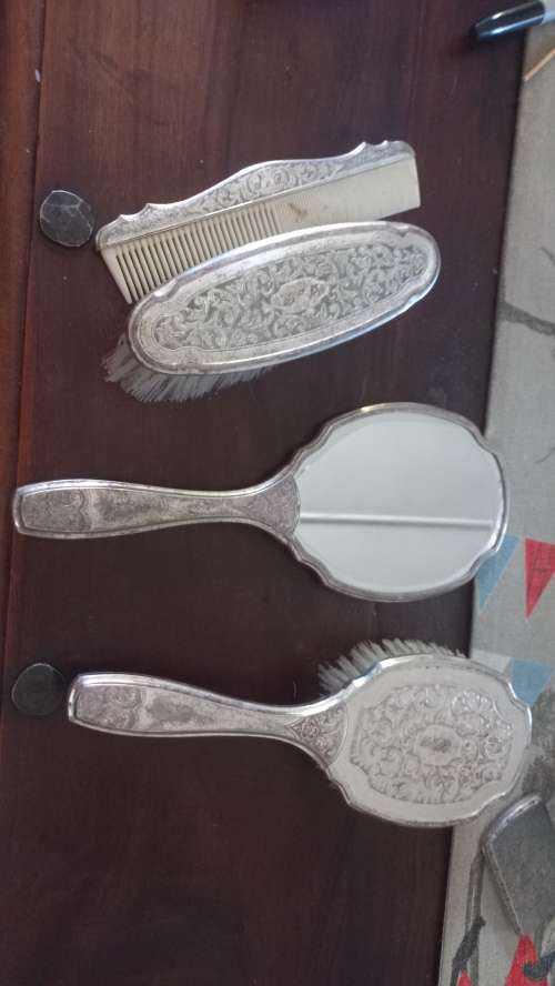 Vintage brush set 4 piece