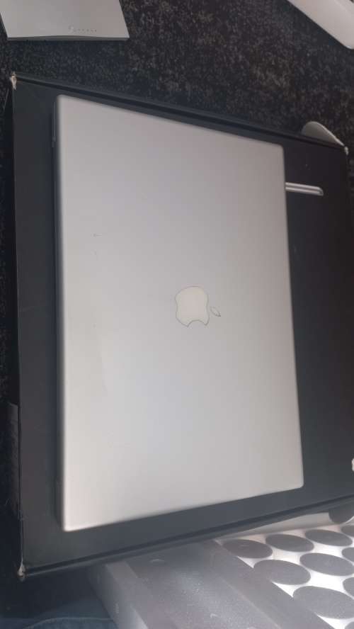 Apple Macbook Pro 15 inch A1260. model A1260  Early 2008. The MacBook Pro