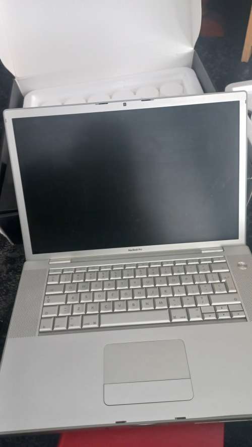 Apple Macbook Pro 15 inch A1260. model A1260  Early 2008. The MacBook Pro