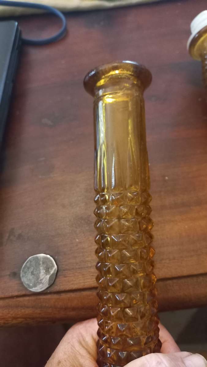 Amber geni bottle vintage