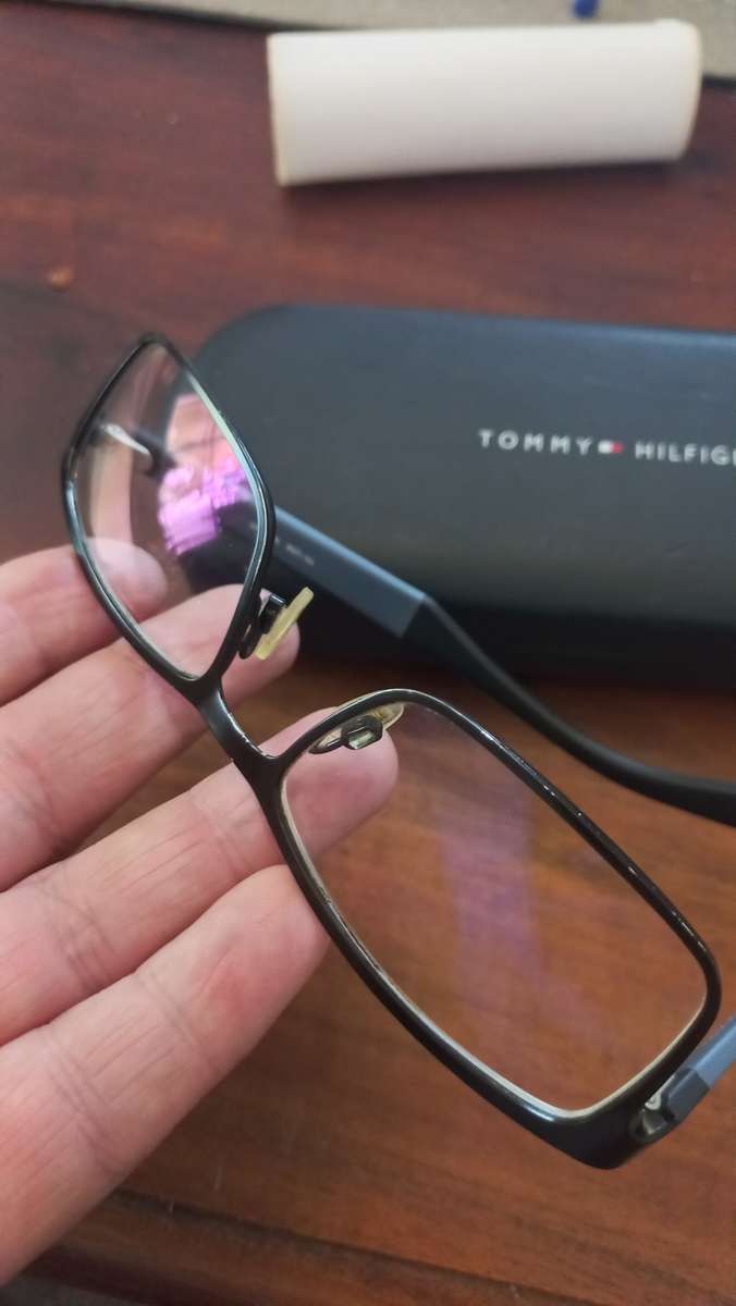Tommy hilfiger reading glasses