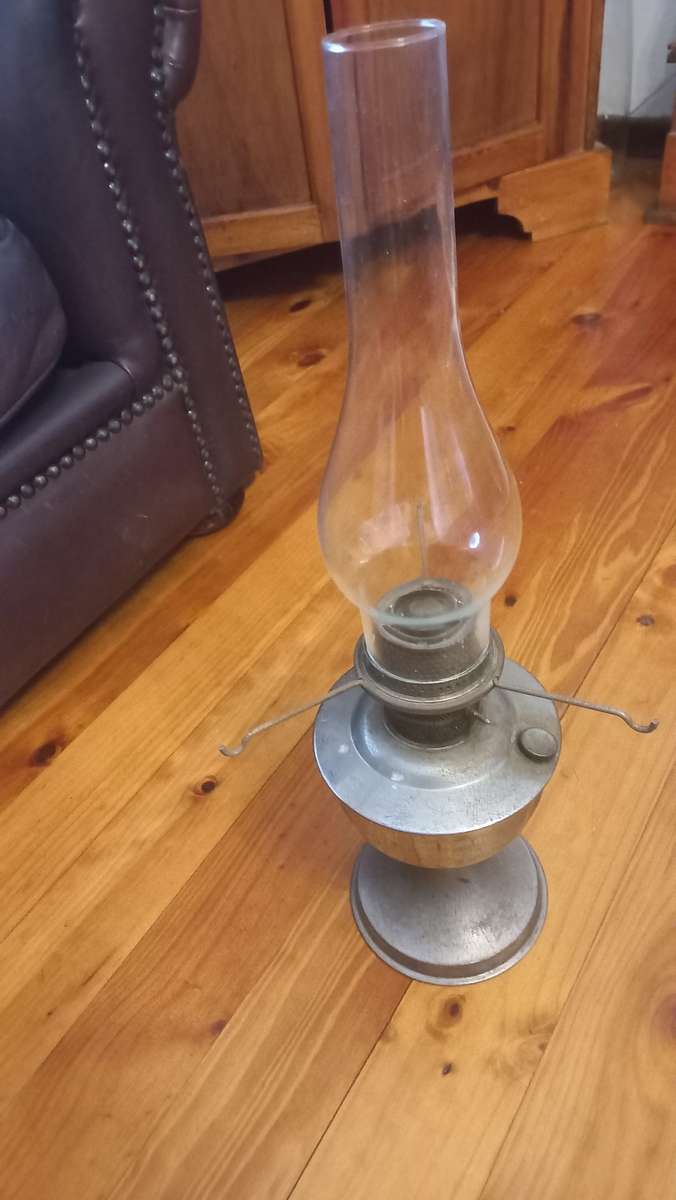 Vintage Alladin`s Lamp with lamp cover