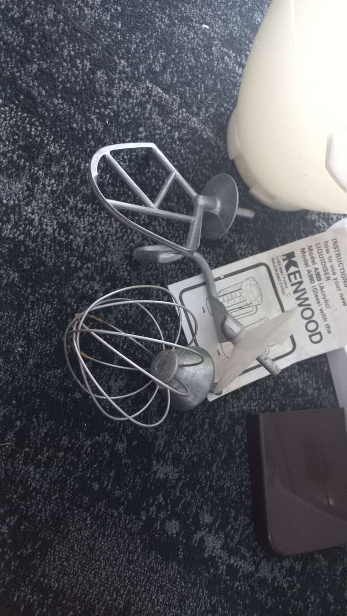 Kenwood chef with attachments