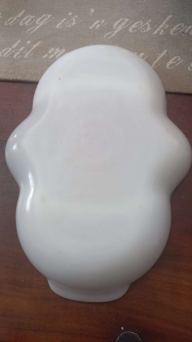 Milk glass plate vintage