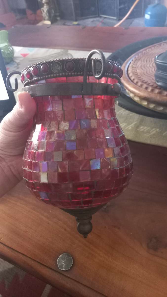 Glass lamp shade red