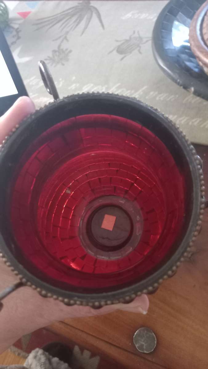 Glass lamp shade red