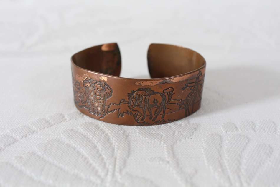VINTAGE COPPER EMBOSSED AFRICAN ANIMAL CUFF BRACELET BANGLE