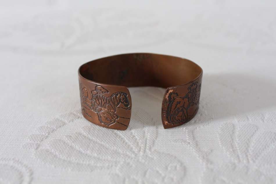 VINTAGE COPPER EMBOSSED AFRICAN ANIMAL CUFF BRACELET BANGLE